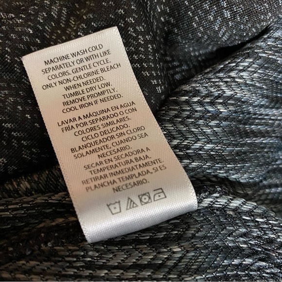 Danskin Now Charcoal Gray Textured Print Lace Edge Crop Workout Leggings - Picture 8 of 8